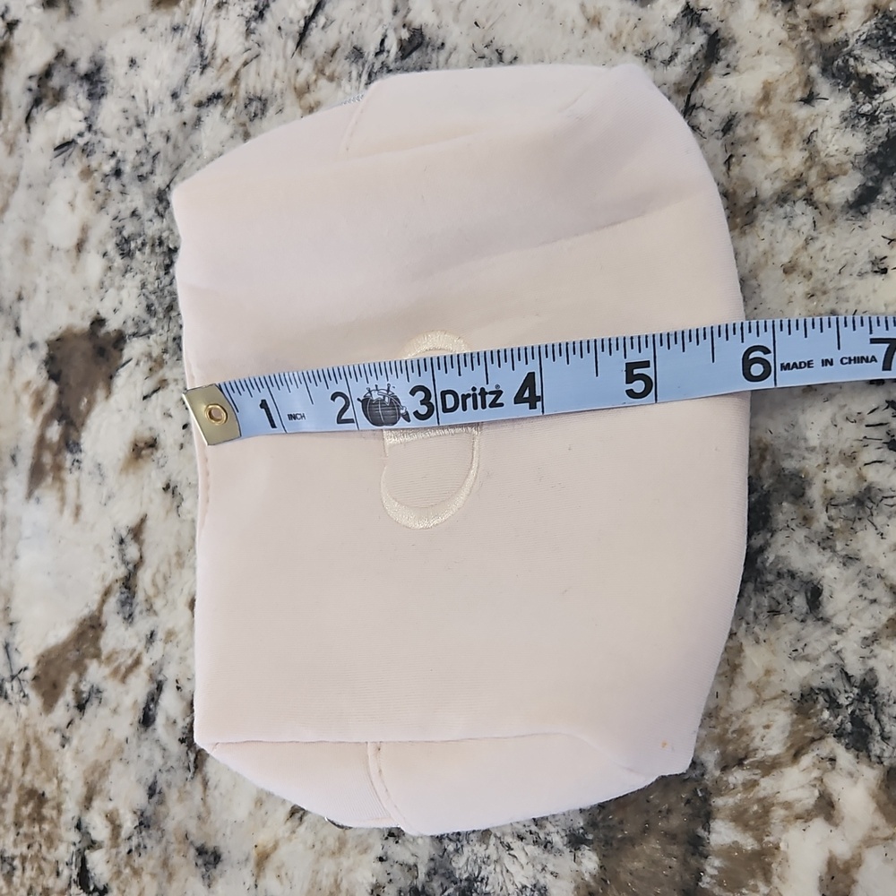 Dior Soft Pink Cosmetic Bag - Picture 7 of 7